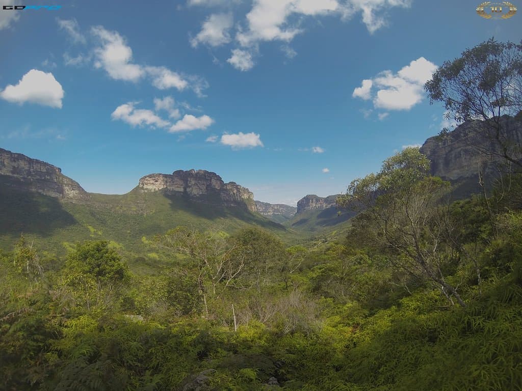 Morro do Castelo, Vale do Pati, encantos da magnífica Chapada Diamantina, um dos maiores Polos Ecoturístico do Brasil. Contemplação de uma das mais belas Travessias do Brasil.....Morro Branco, Morro do Castelo e Morro do Sobradinho.