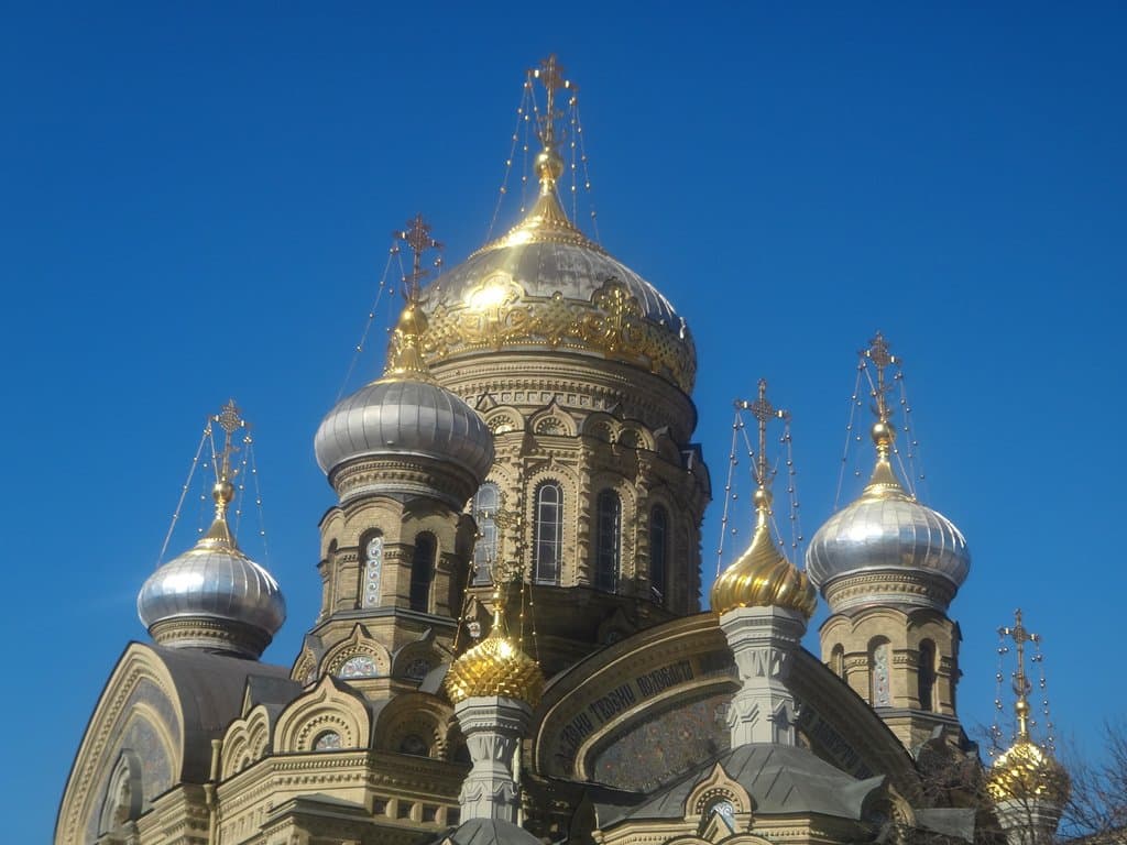 Успенское Подворье Оптиной Пустыни на наб. Лейтенанта Шмидта.