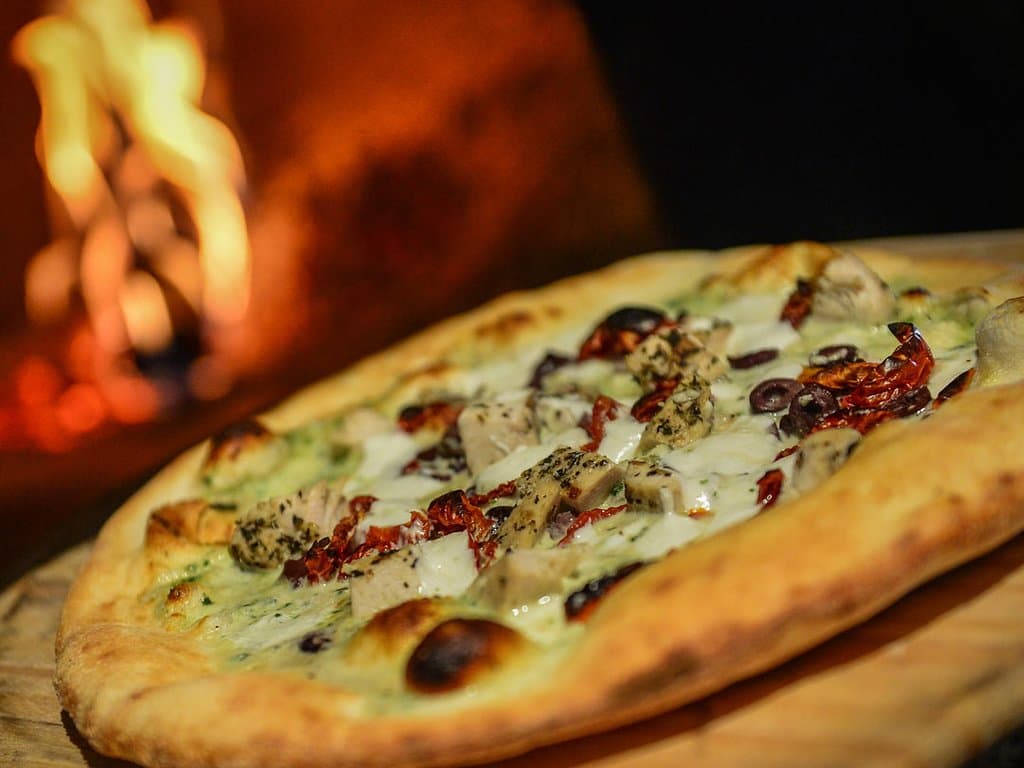 Authentic Neapolitan Wood-Fired Pizza Mediterranean