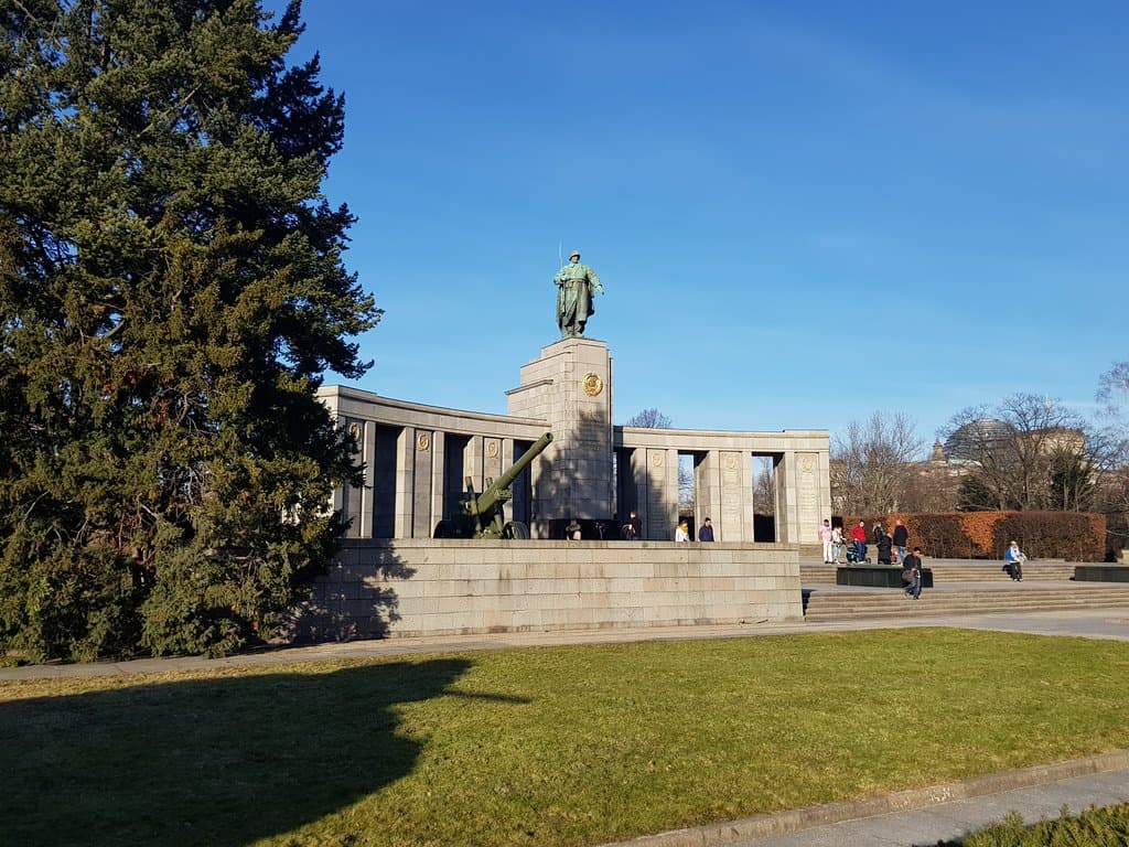 Memorial 