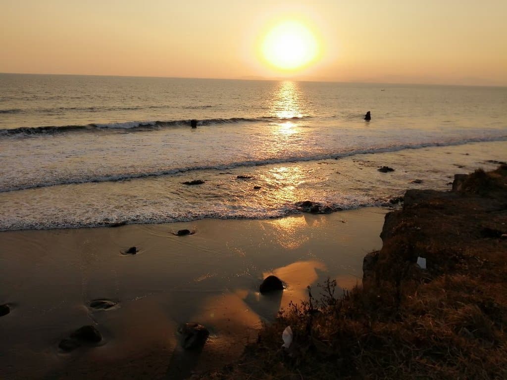 Disfrutar de los mejores momentos y atardeceres en el Pacífico Central. Playa y Manglar de Guacalillo 😎😍😎😍🌅🌅🌅🌅