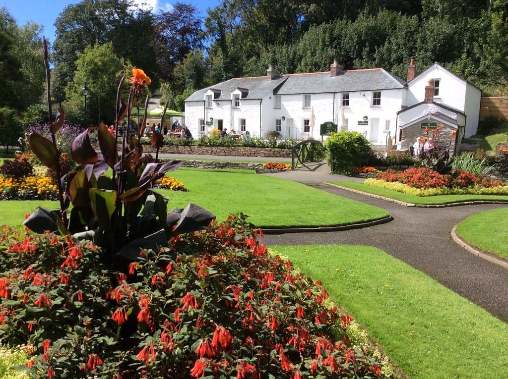 A view of Trenance Cottages from Trenance Gardens