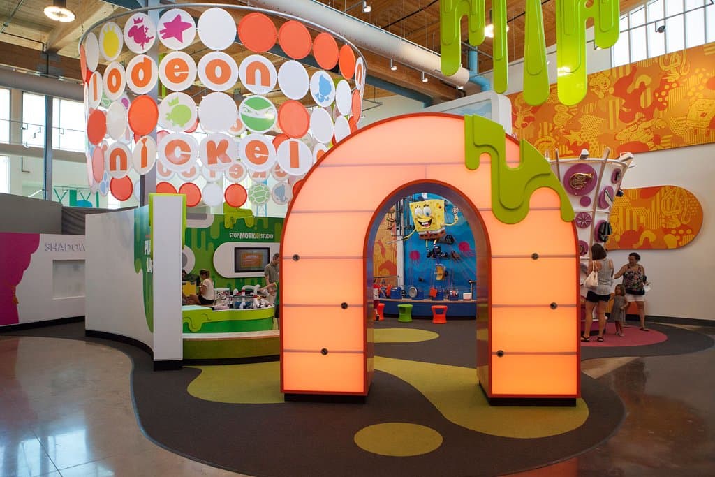 Discover simple machines, force, and motion in the Nickelodeon Playlab. 