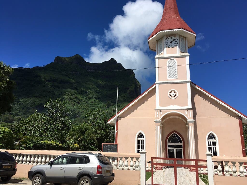 Paroisse Saint Pierre-Celestin Church