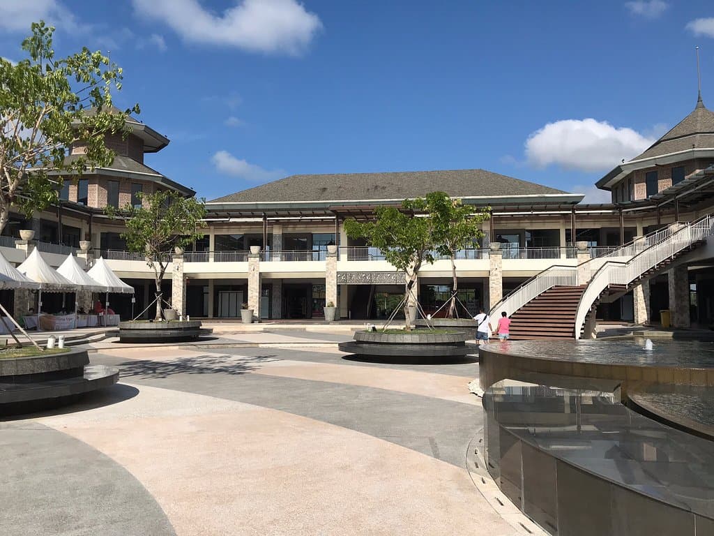 Plaza Lagoi