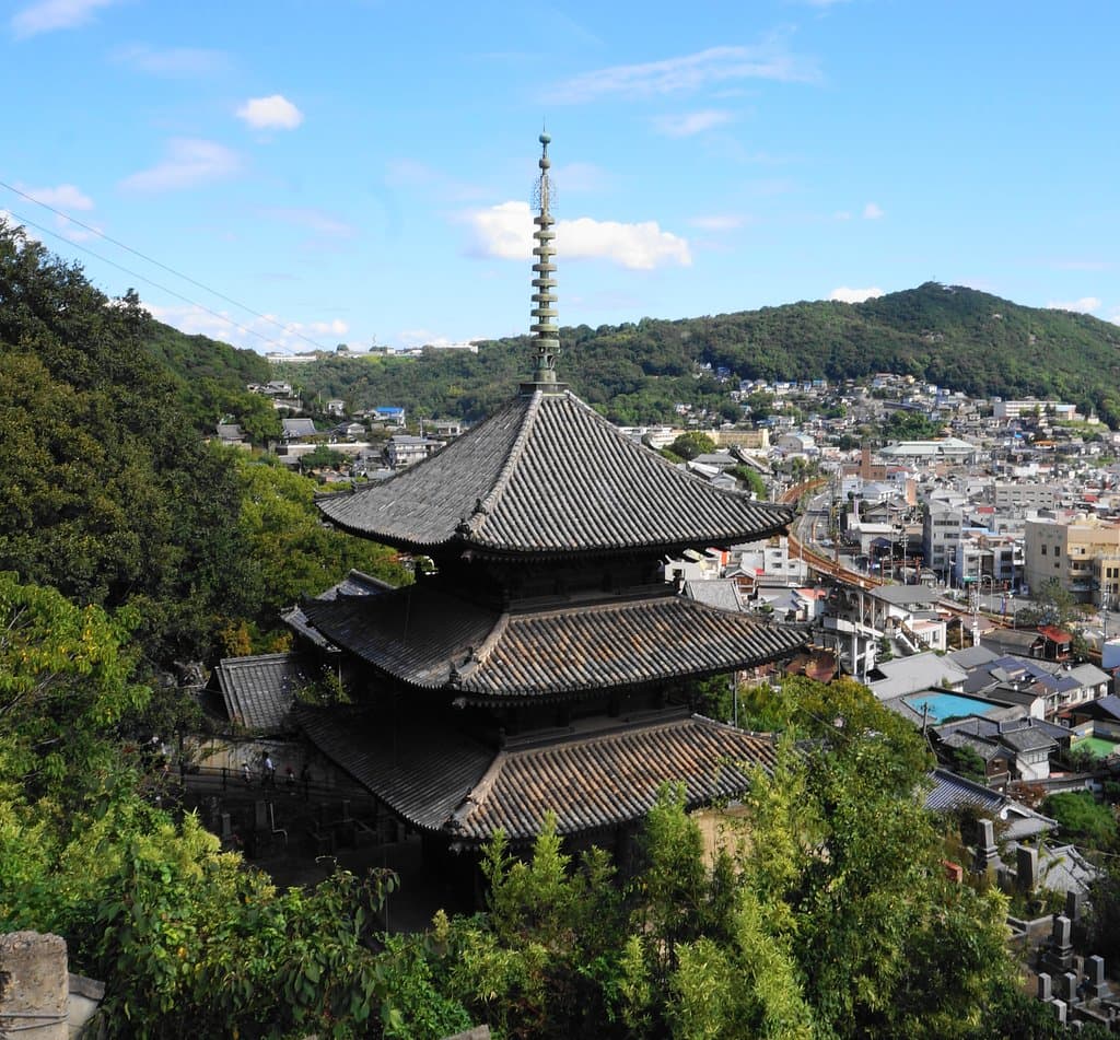 天寧寺　三重塔
