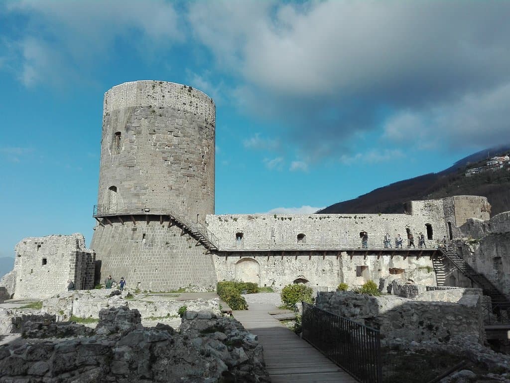 Lettere Castle
