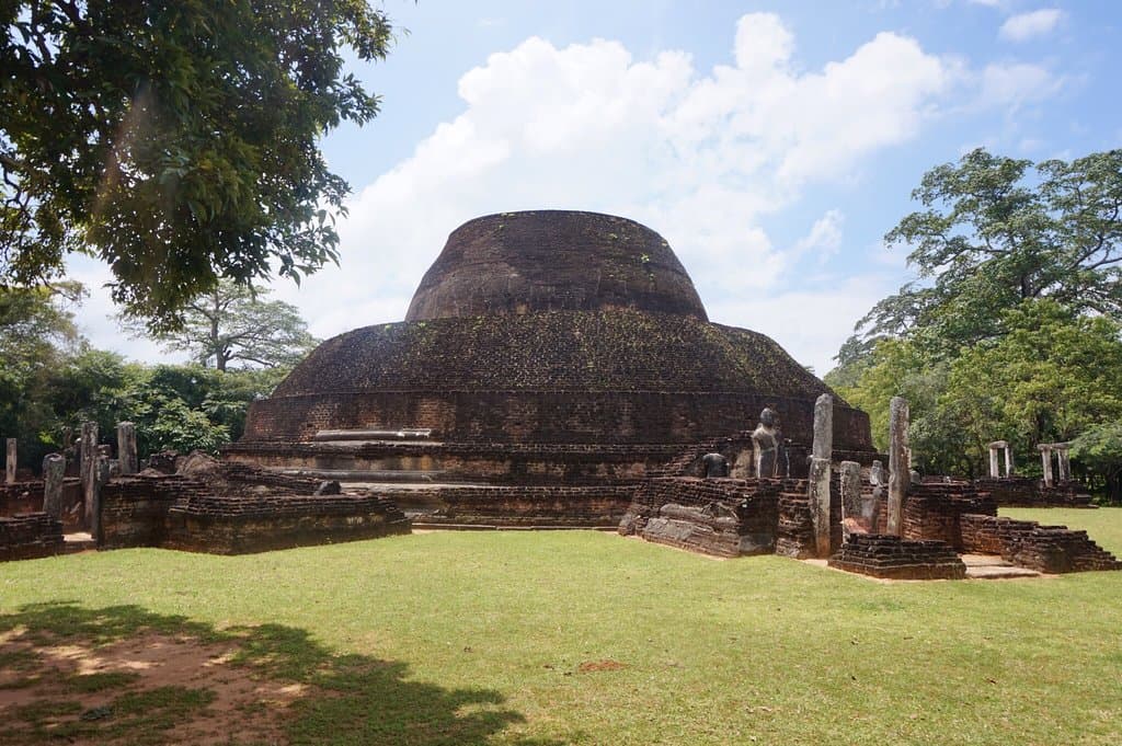 Menik Vehera Sri Lanka