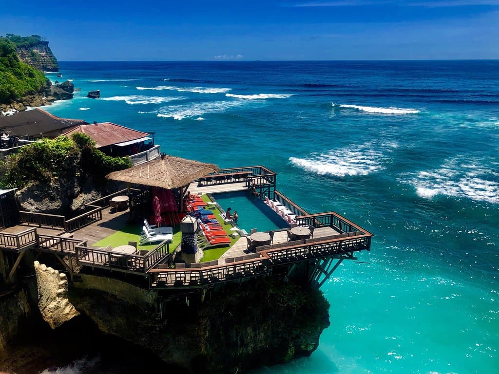 Blue Point Beach Uluwatu Bali
