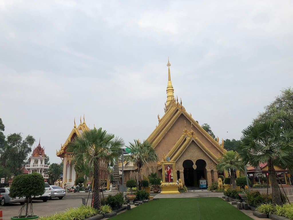 Wat Maha Wanaram (Wat Pa Yai)