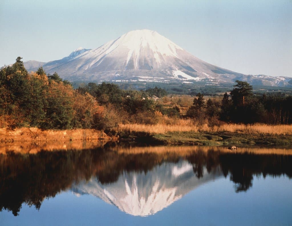 This ain't Mount Fuji! Believe it or not, this is a beautiful shot of Mount Daisen in Tottori Prefecture. Popular with hikers and a top ski destination, it is considered one of the most awe-inspiring places in western Japan.