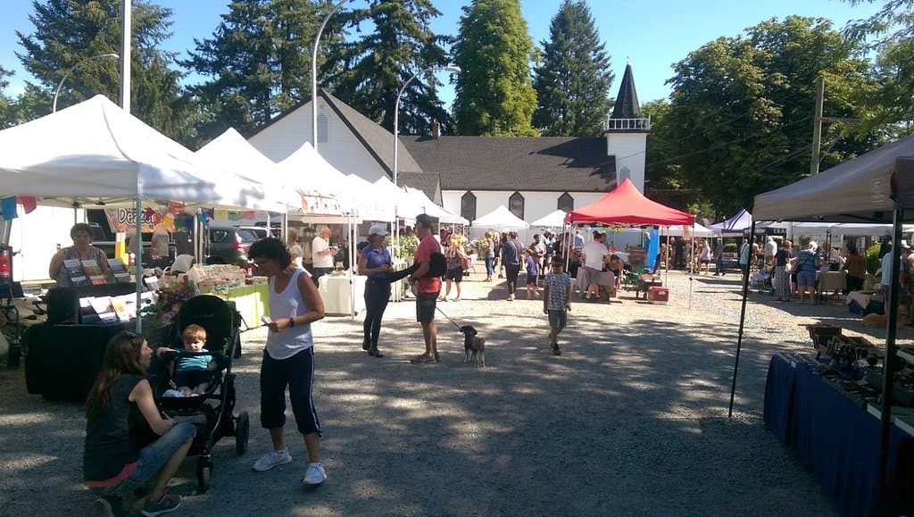 Open Saturday's 10.00am-3.00pm May 4th - October 26th 2019
The Fort Langley Village Farmers' Market opens Saturdays from 10.00am to 3.00pm Come and get your fresh farm produce, vegetables, eggs, honey, jams & preserves, fresh flowers, fresh breads, baking and more. Our local farmers & food vendors and "Best of BC" Artisans offer high quality foods and products for you and your family. 9025 Glover Road, opposite the Husky Gas Station. We are pet friendly! :)