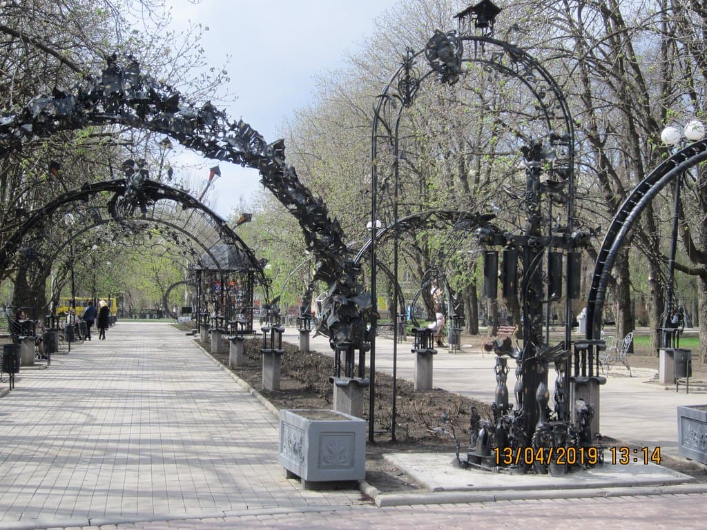 Кованые фигуры. 13 апреля 2019 года