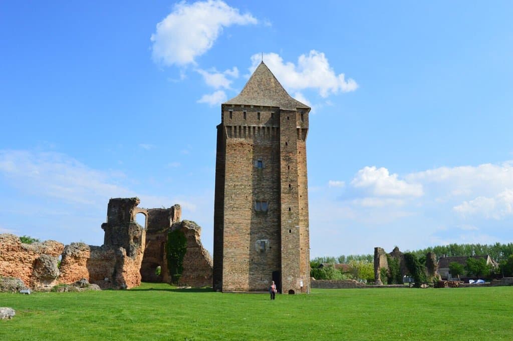 Bač Fortress