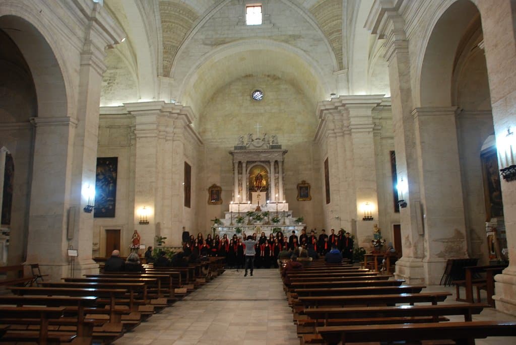 INTERNO