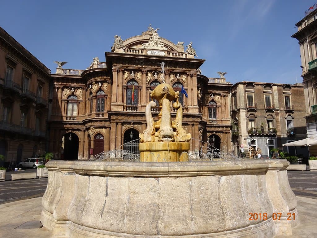 Piazza Vincenzo Bellini