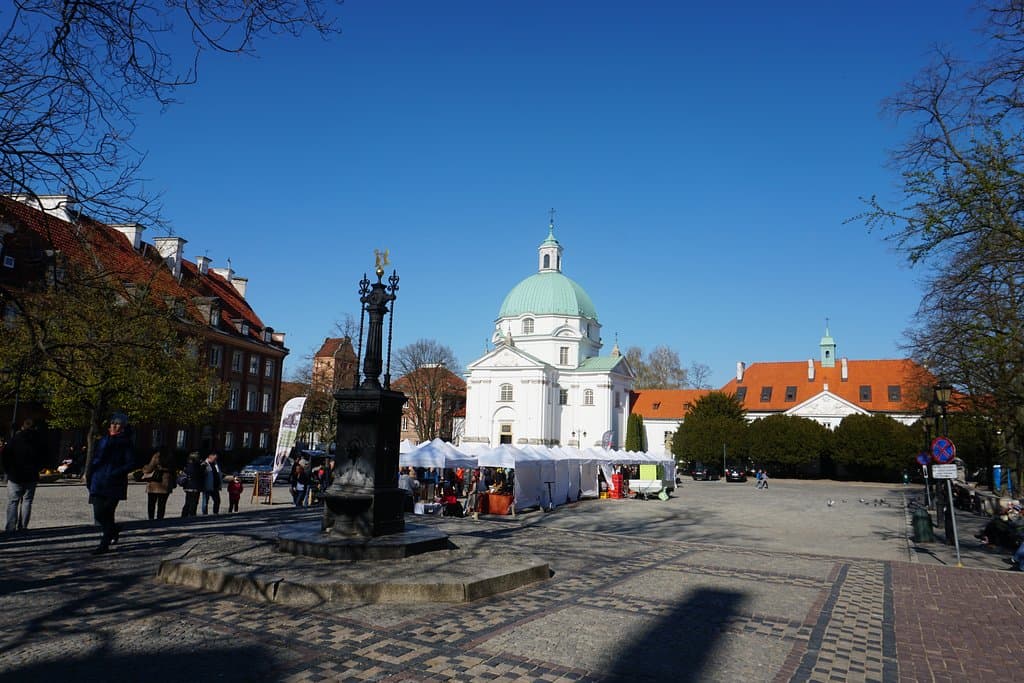 Praça da Cidade Nova em Varsóvia.