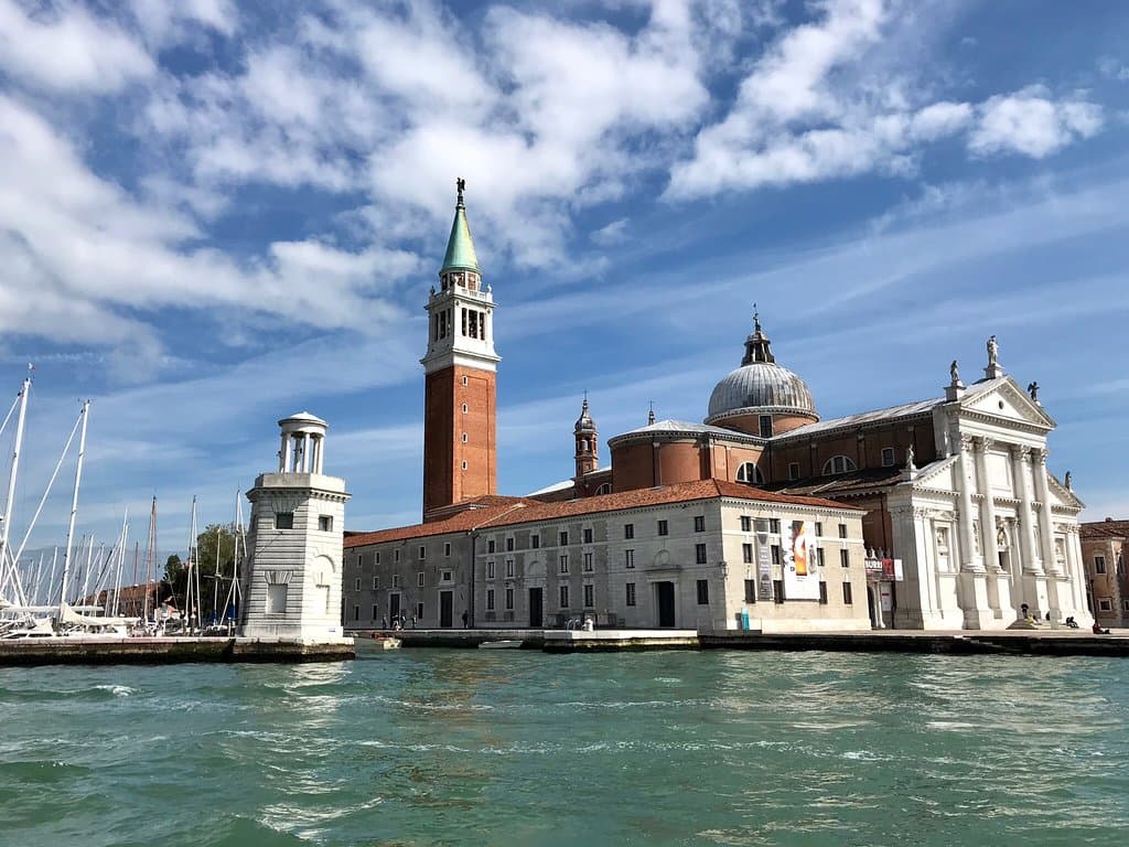Private Wooden Boat Tour
