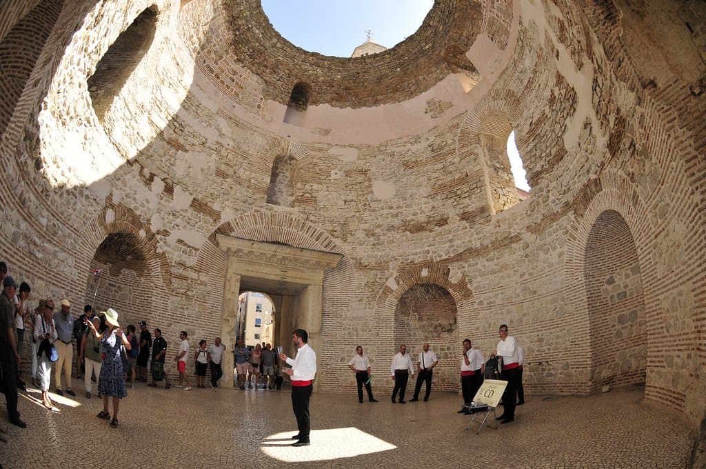 Vestibulum of Diocletian's Palace 