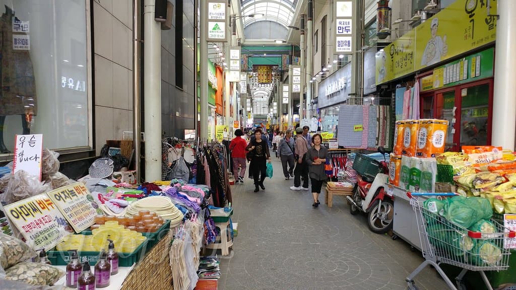 Paldalmun Market