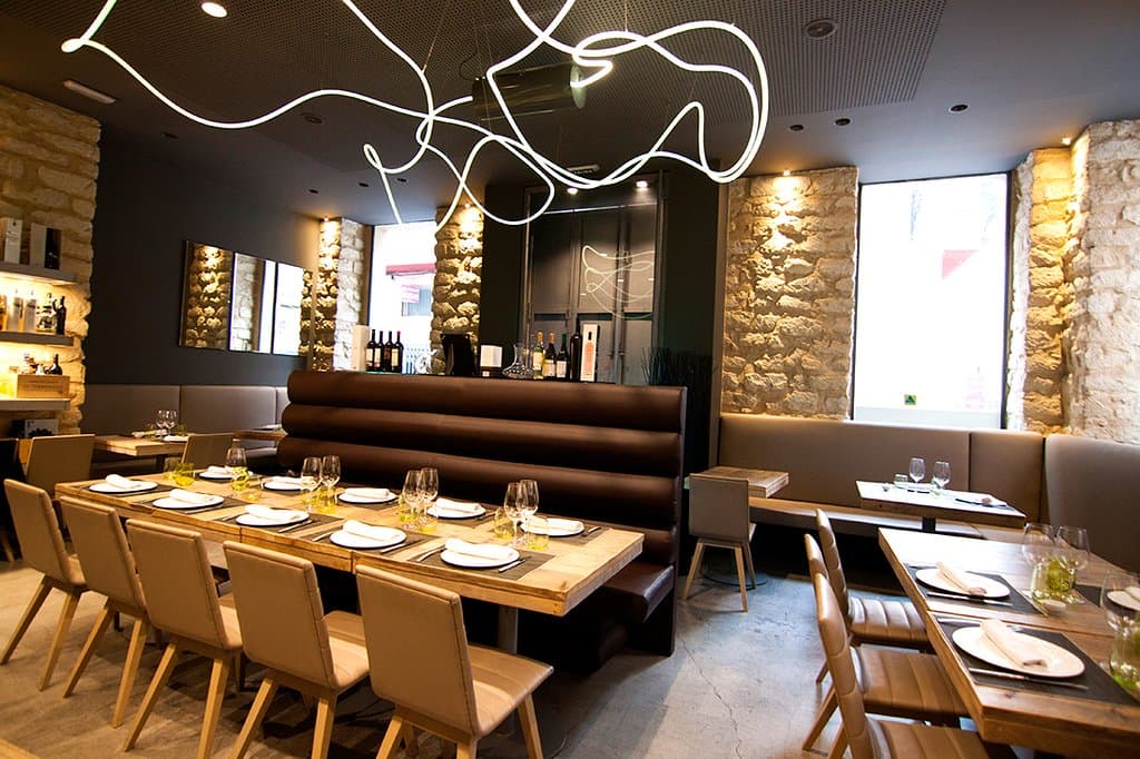 Salón de Restaurante César Anca