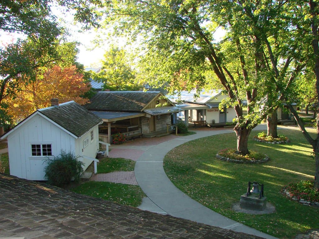 Historic Village Circle 