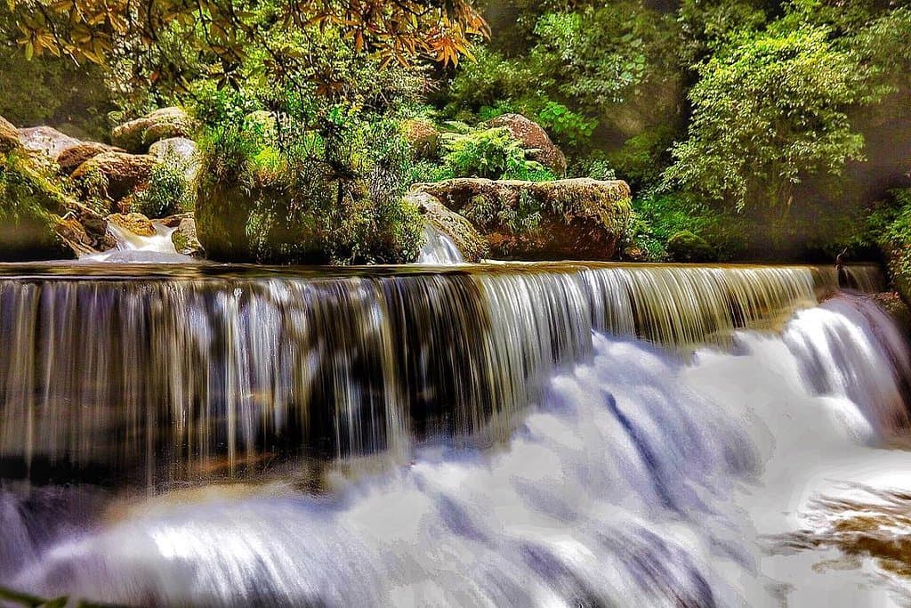Sundarijal, located about 17 km northeast of Kathmandu, is a small Tamang village which is famous among the local traveller for picnics, hikes, cycling, trekking, off-road ride, and greenery, evidently! Sundarijal is also the gateway to Langtang. Picture Credit: @jangchub_g