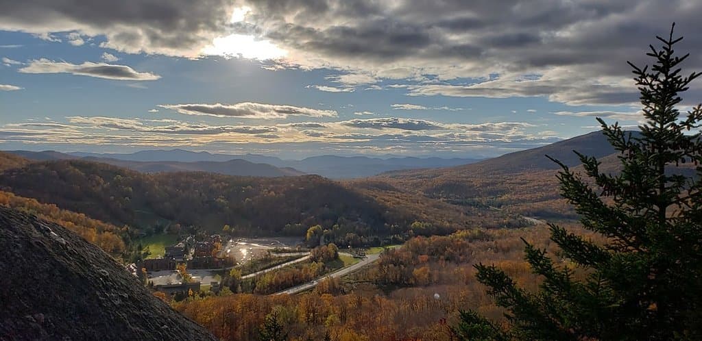 From the top where there’s a jumbled but comfortable rocks and wind scenery bomb!!! It is mesmerizing to see! Over 2000 feet up too? So you get the half a mile up tranquillity. 