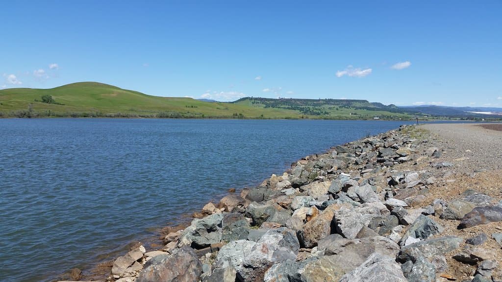 Nice walk across the bridge.  This photo was taken while it was really green in the springtime and water from Lake Oroville was filling the Forebay.  Very quiet and peaceful place to play fetch with our two chocolate labradors.  They really enjoyed swimming in the clear waters of the Forebay.