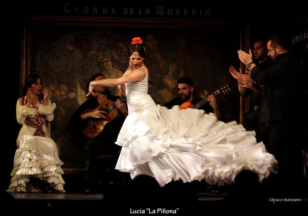 LUCIA LA PIÑONA 