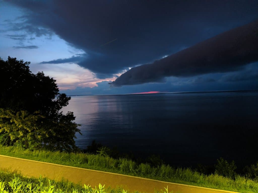 such a peaceful place to sky watch !