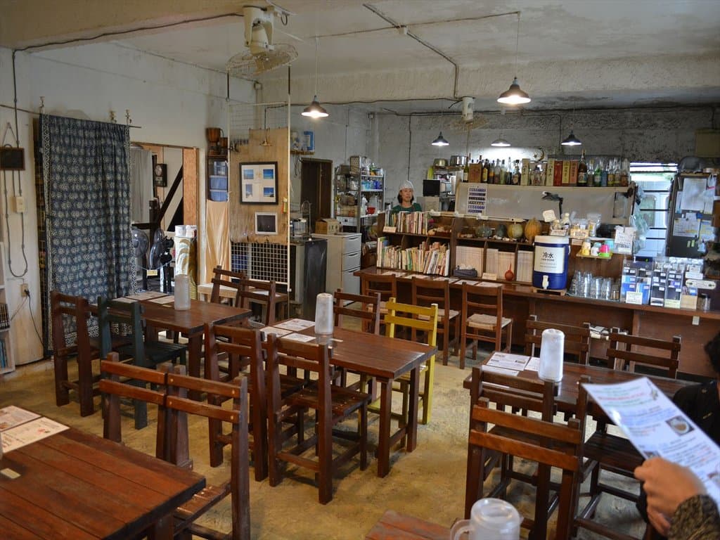 あやふふぁみ店内