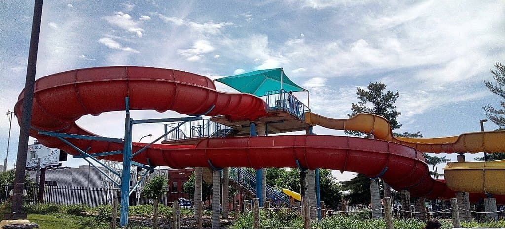 Full Blast and Flash Flood Water Park