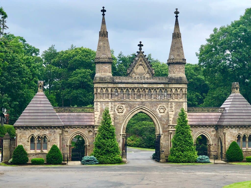 Forest Hill Cemetery