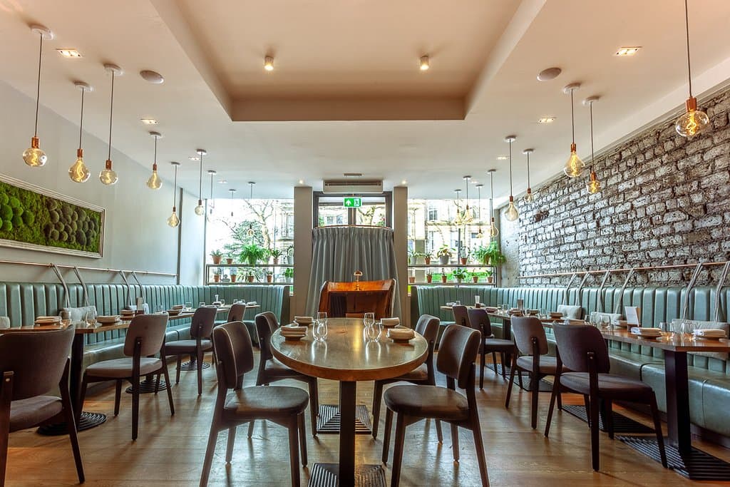 Cail Bruich, 725 Great Western Road, Glasgow, G12 8QX. 3 AA Rosettes. 