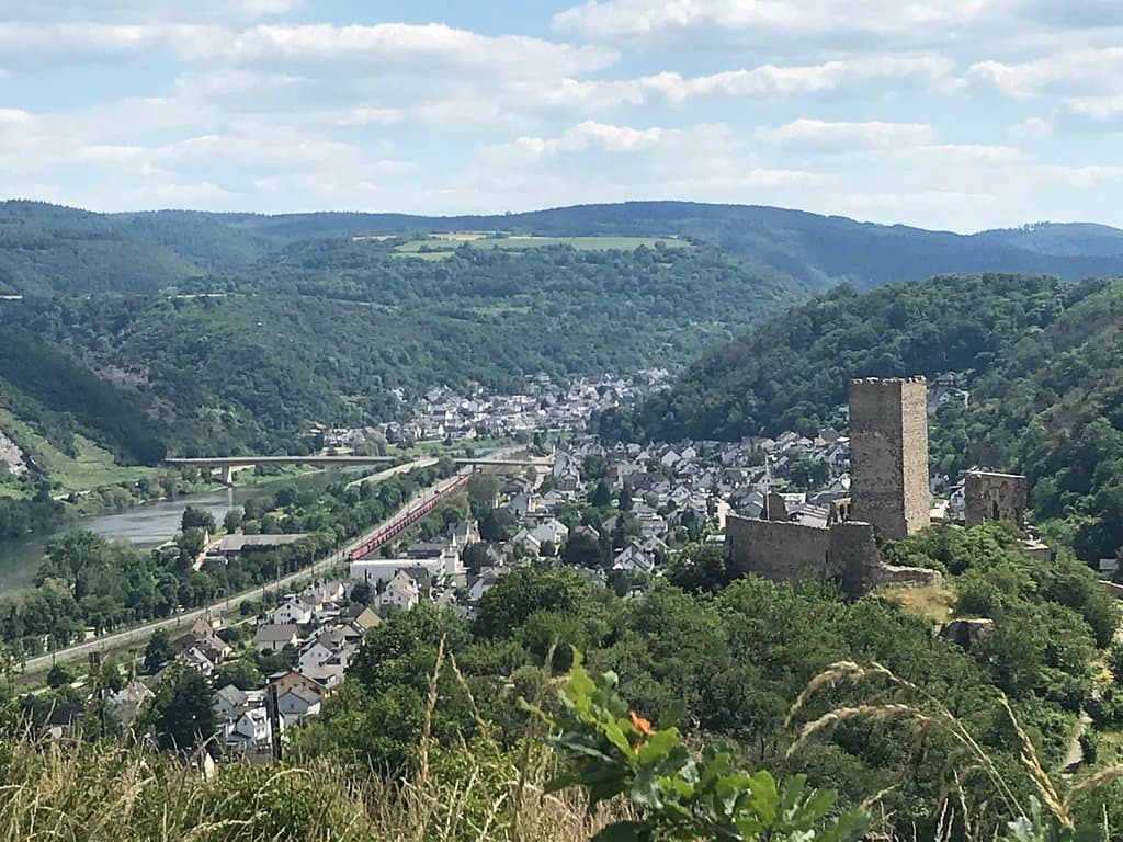 Burg Kobern Oberburg Niederburg