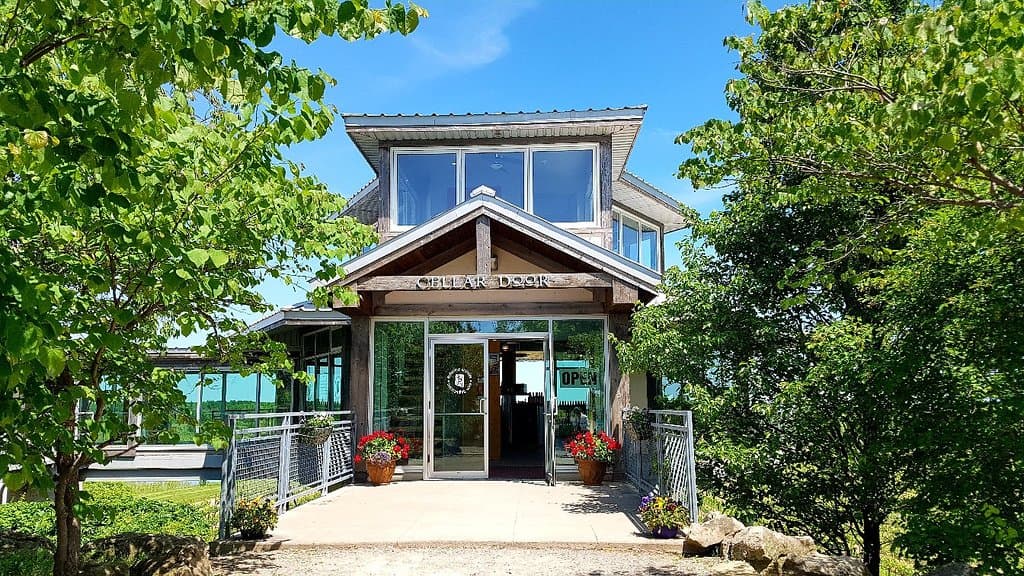 Flat Rock Cellars