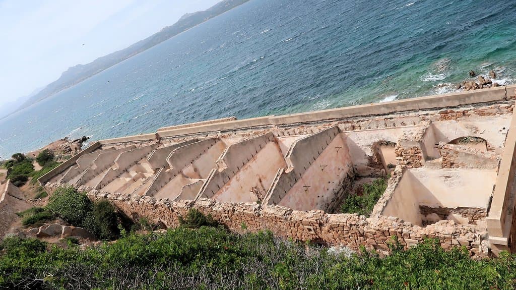 Caserme all'inizio della fortificazione