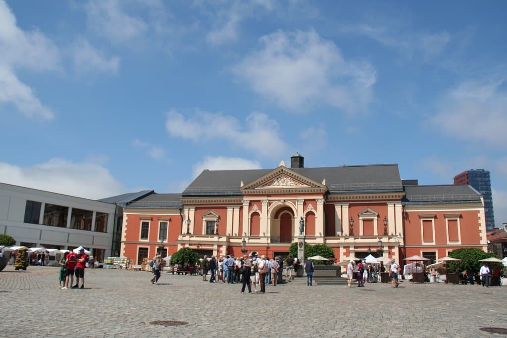 theatre square