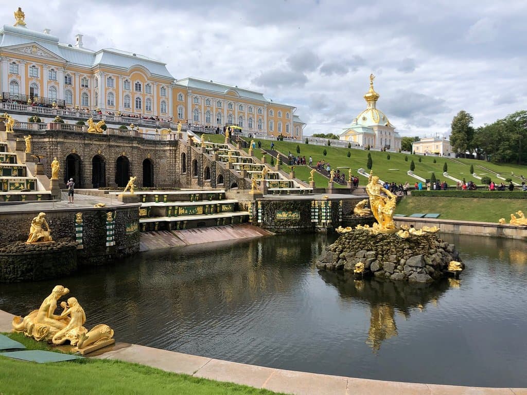 Grand Cascade and Samson Fountain