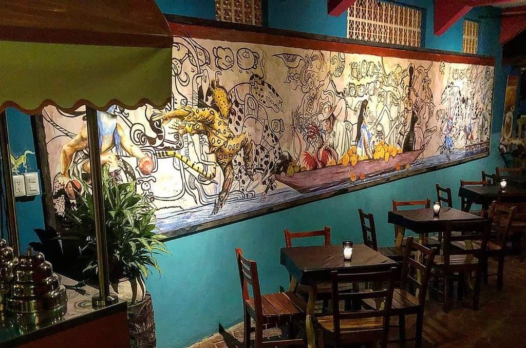Casa Conato Cultural
Pasillos
Mural por Rafael Baca