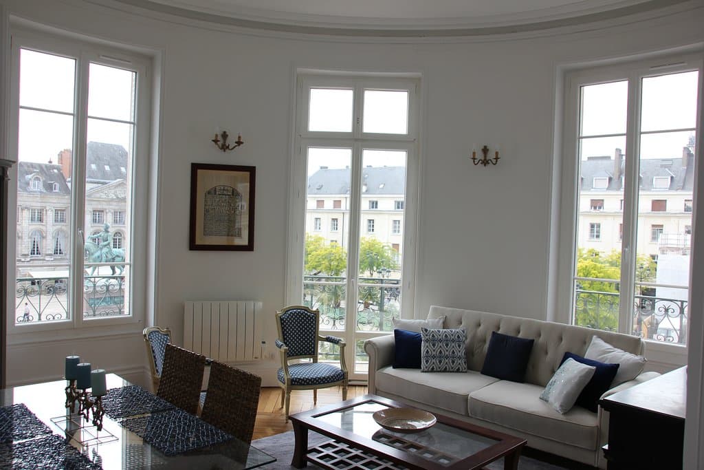 Salon vue Place du Martroi