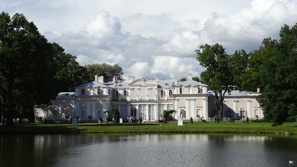 Вид на китайский дворец.