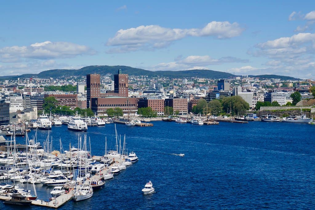 クルーズ船から見たオスロのウォーターフロント