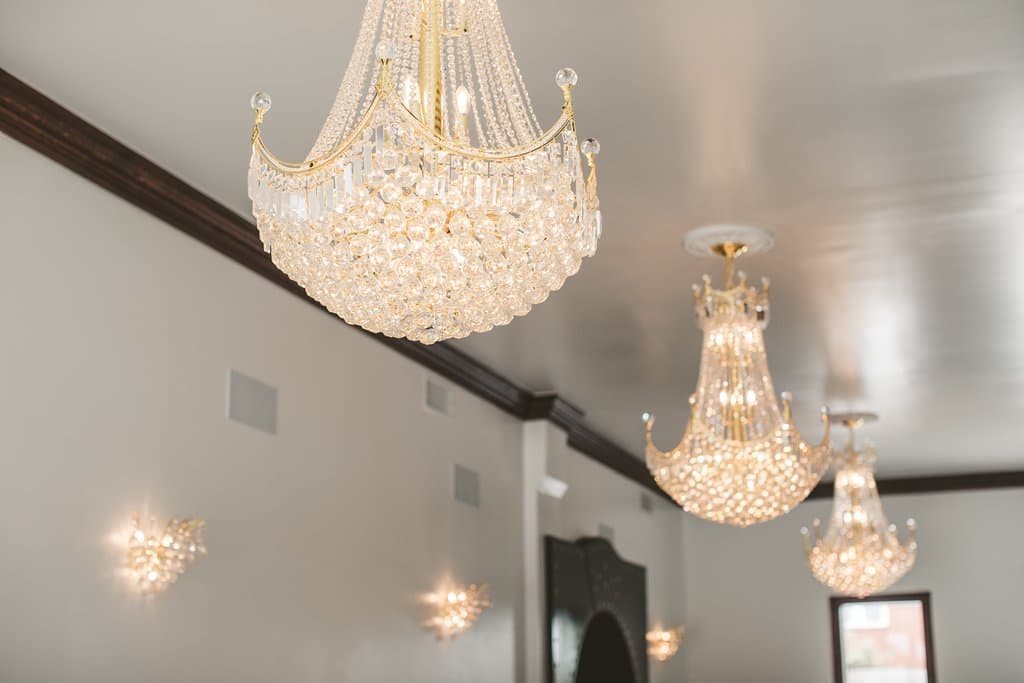 The atmosphere is perfect for your next evening out or for an elegant girls' night. 