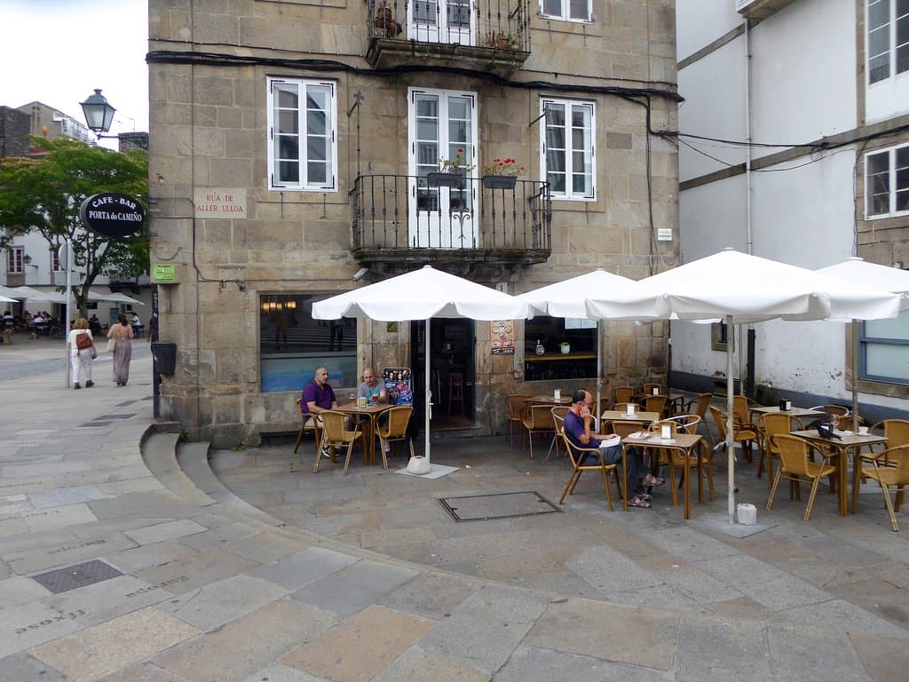 Cafe Bar Porta de Camiño exteriör