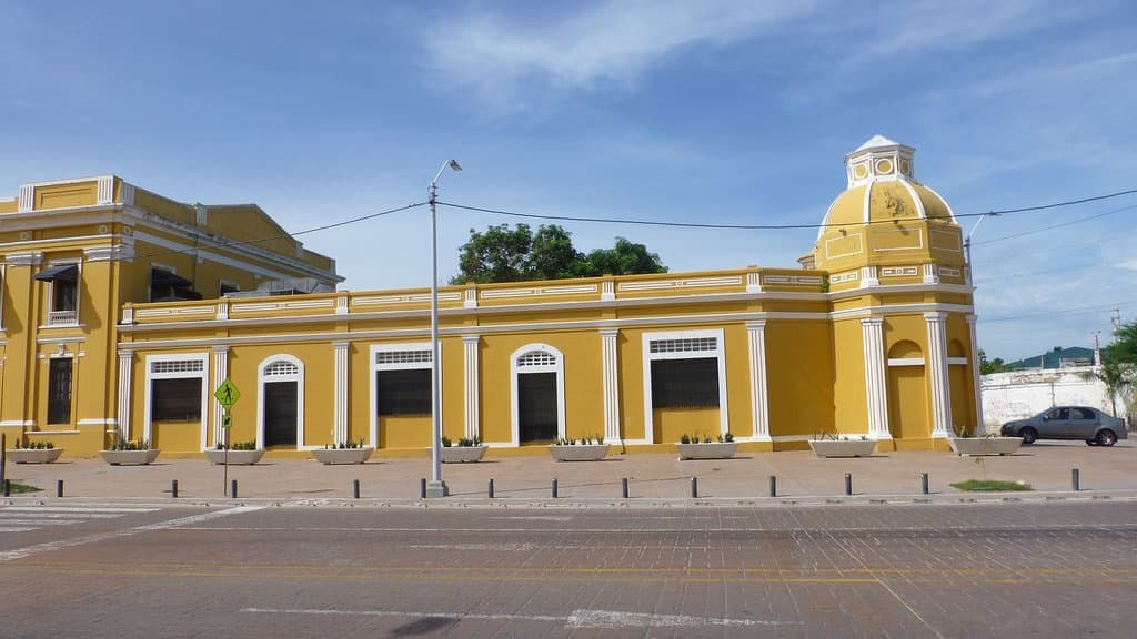 Alrededores