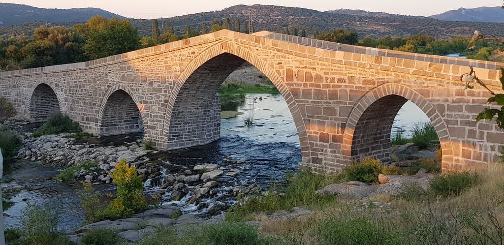 Görülmeye değer