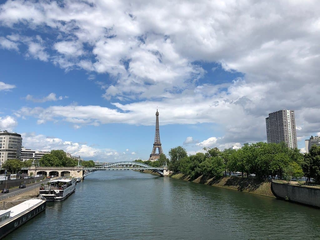 Explore the 15th arrondissement