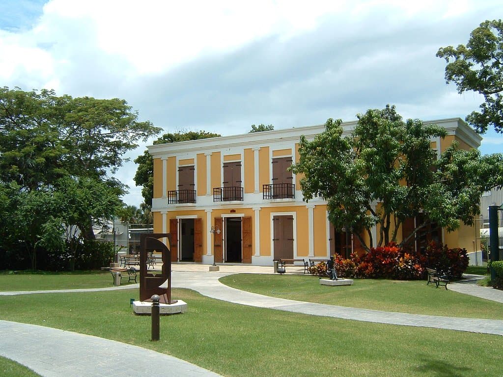 La Aurora Cigar Factory Tamboril